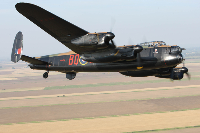 Легендарный бомбардировщик Avro Lancaster. ФОТО. 15025.jpeg Легендарный бомбардировщик Avro Lancaster. ФОТО. 15025.jpeg
