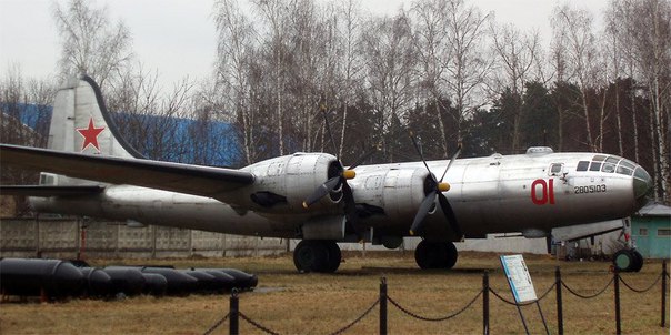 Бомбардировщик Ту-4