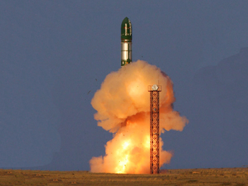 Ударная сила: баллистическая ракета "Воевода" ФОТО