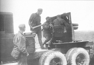 САУ СУ-12 - артиллерийская установка на шасси грузового автомобиля