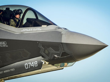 F-35 получат систему уклонения от столкновения с землей